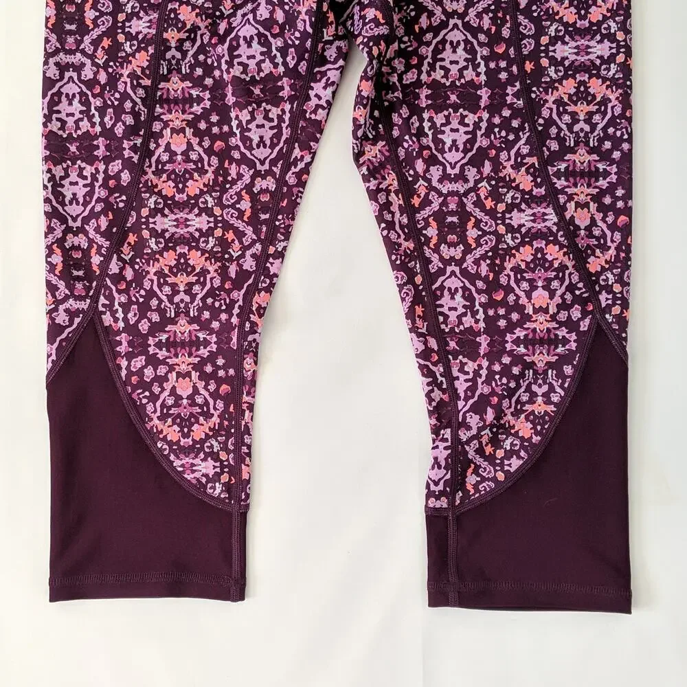 Apana‎ Yoga Womens Medium Leggings Cropped Capri Pattern Print Purple Pants